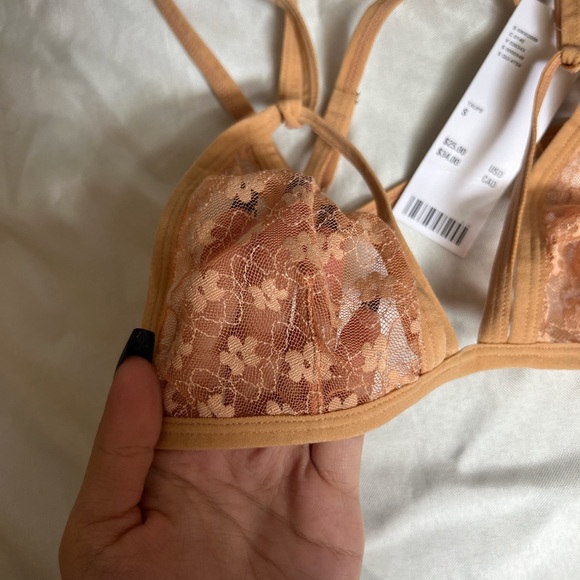 NWT Urban Outfitters Bralette - Picture 2 of 2